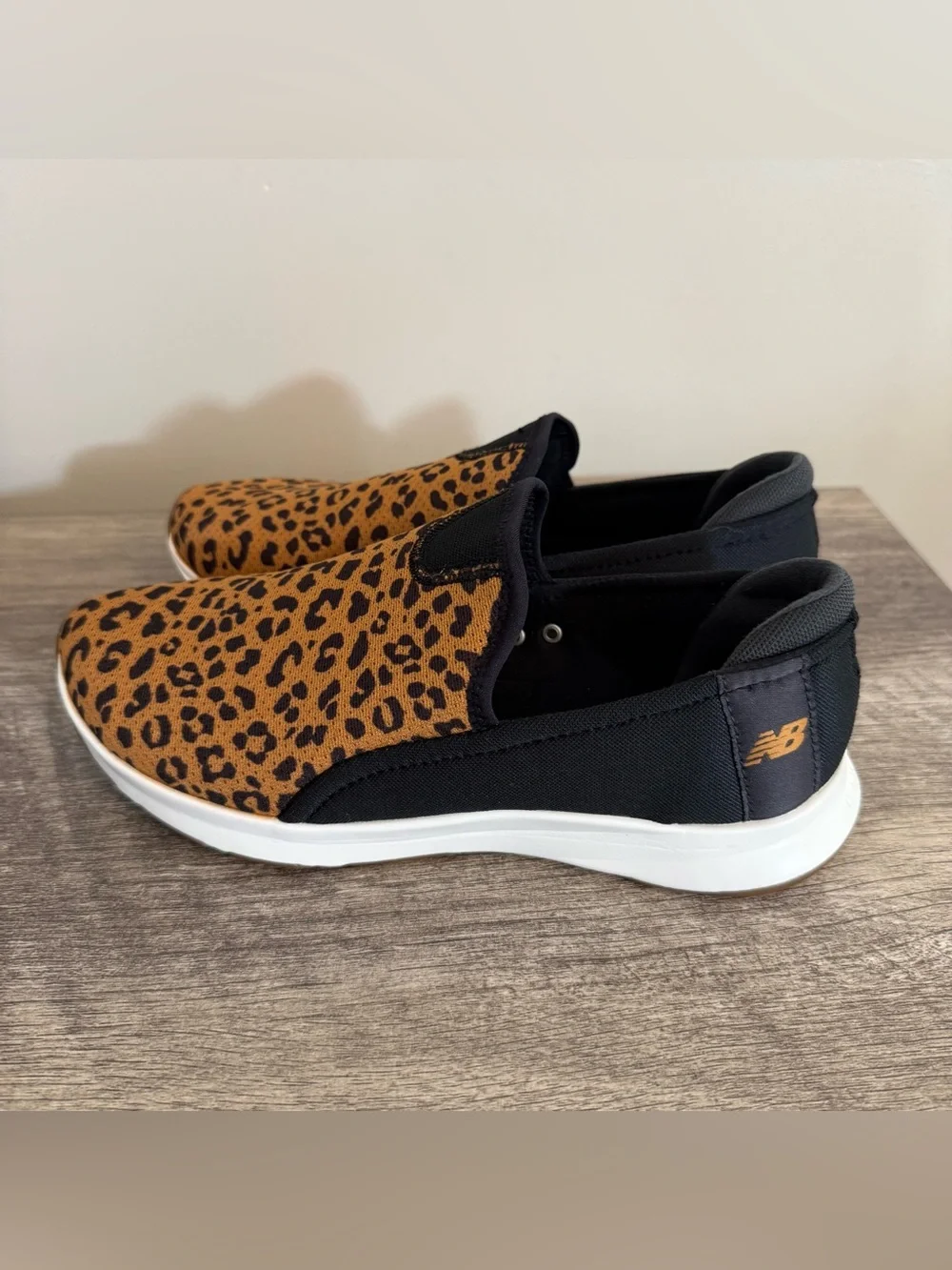 New Balance Dynasoft Slip On Cheetah Print Sneakers Women’s Size 7.5 Lightweight